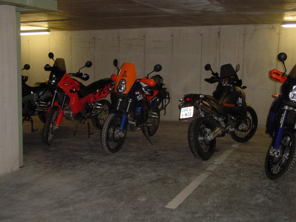 LC8 015.jpg