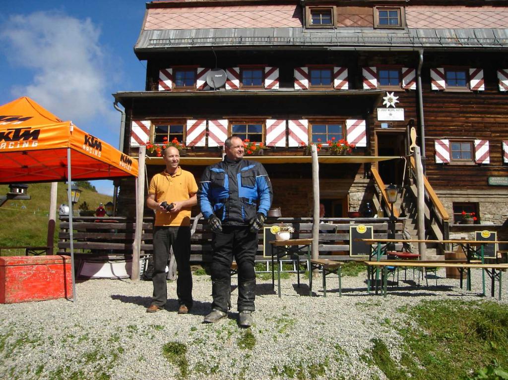 4.LC8.info_Ollo950_006.JPG