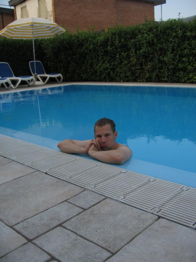 20060624-194358-PF.JPG