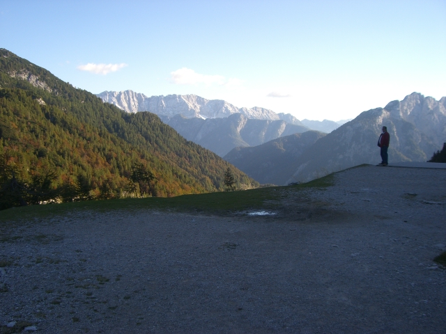 Blick vom Vrisic Sattel richtung Kobarid.JPG