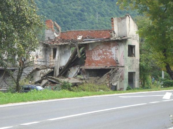 Übliches Bild an kroatischen Straßen im "Hinterland"